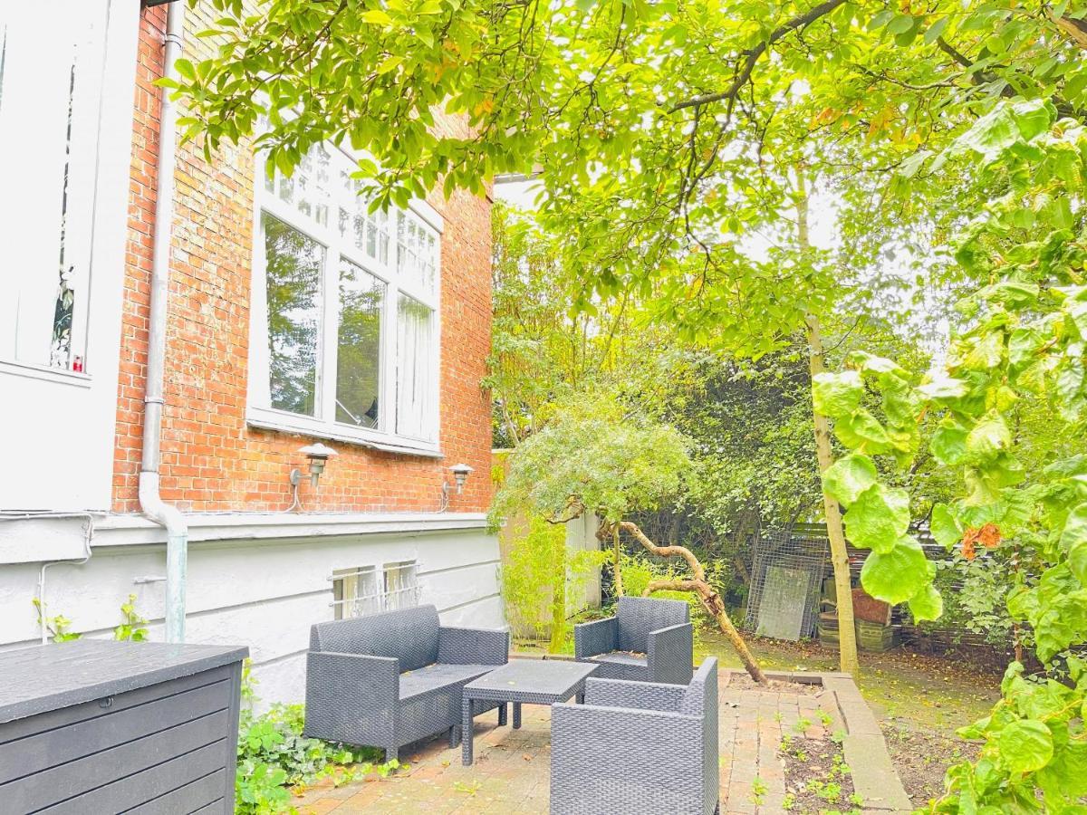 Aday - Aalborg Mansion - Big Apartment With Garden Extérieur photo